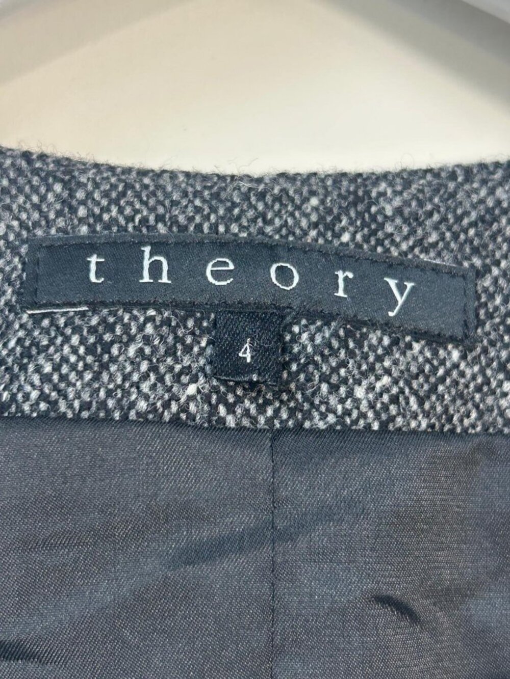 THEORY Women's Wool Blend Tweed Vest Size 4 Grey Black Button Front - Picture 4 of 5